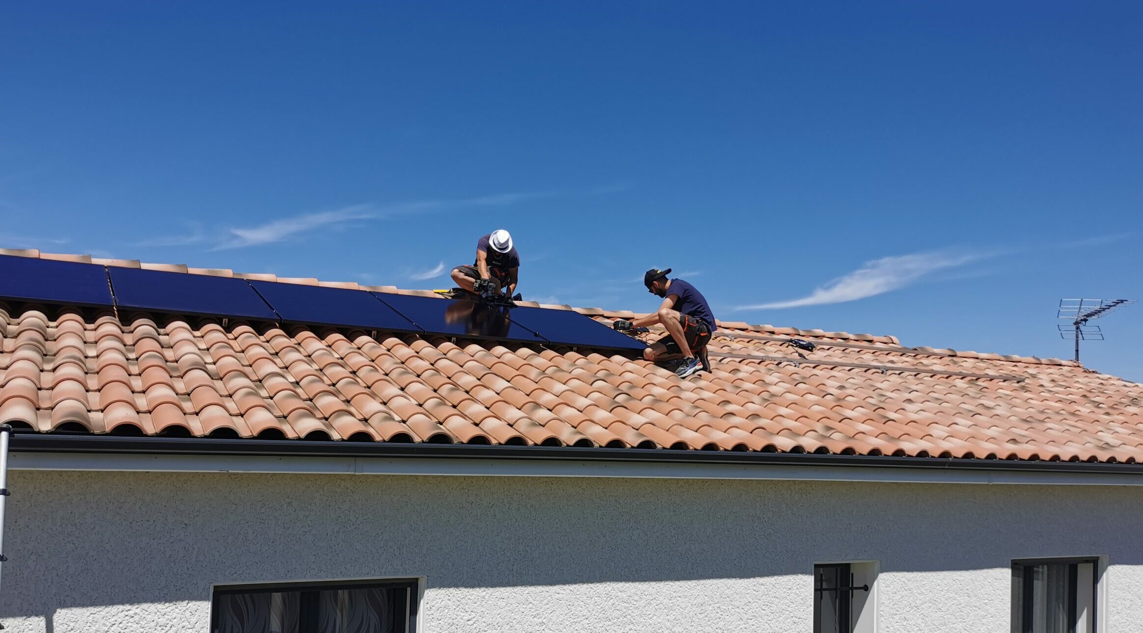 panneau solaire occitanie - Pose panneaux solaires à Villate - Image galerie 16