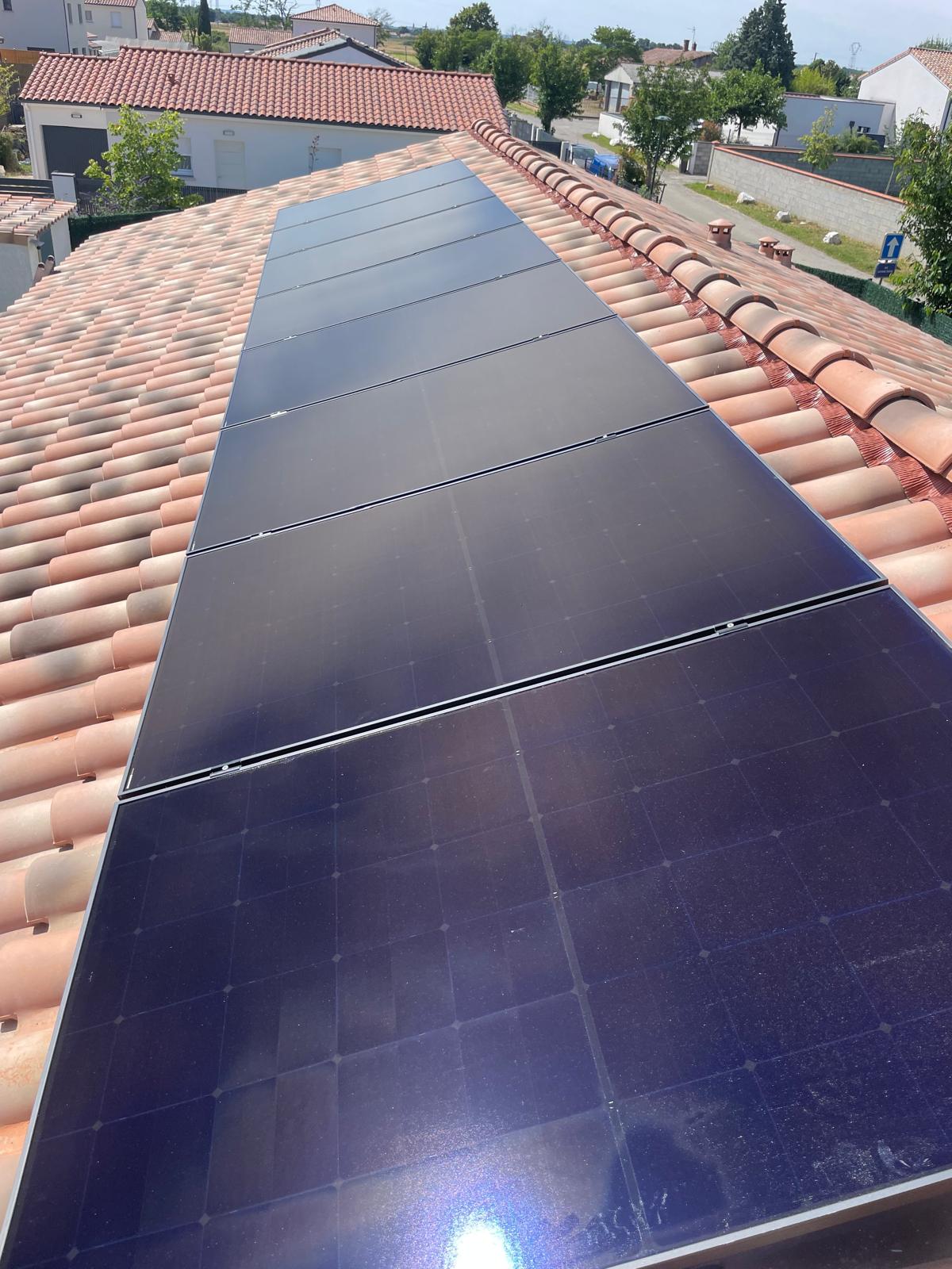 panneau solaire occitanie - Pose panneaux solaires à Villate - Image galerie 9