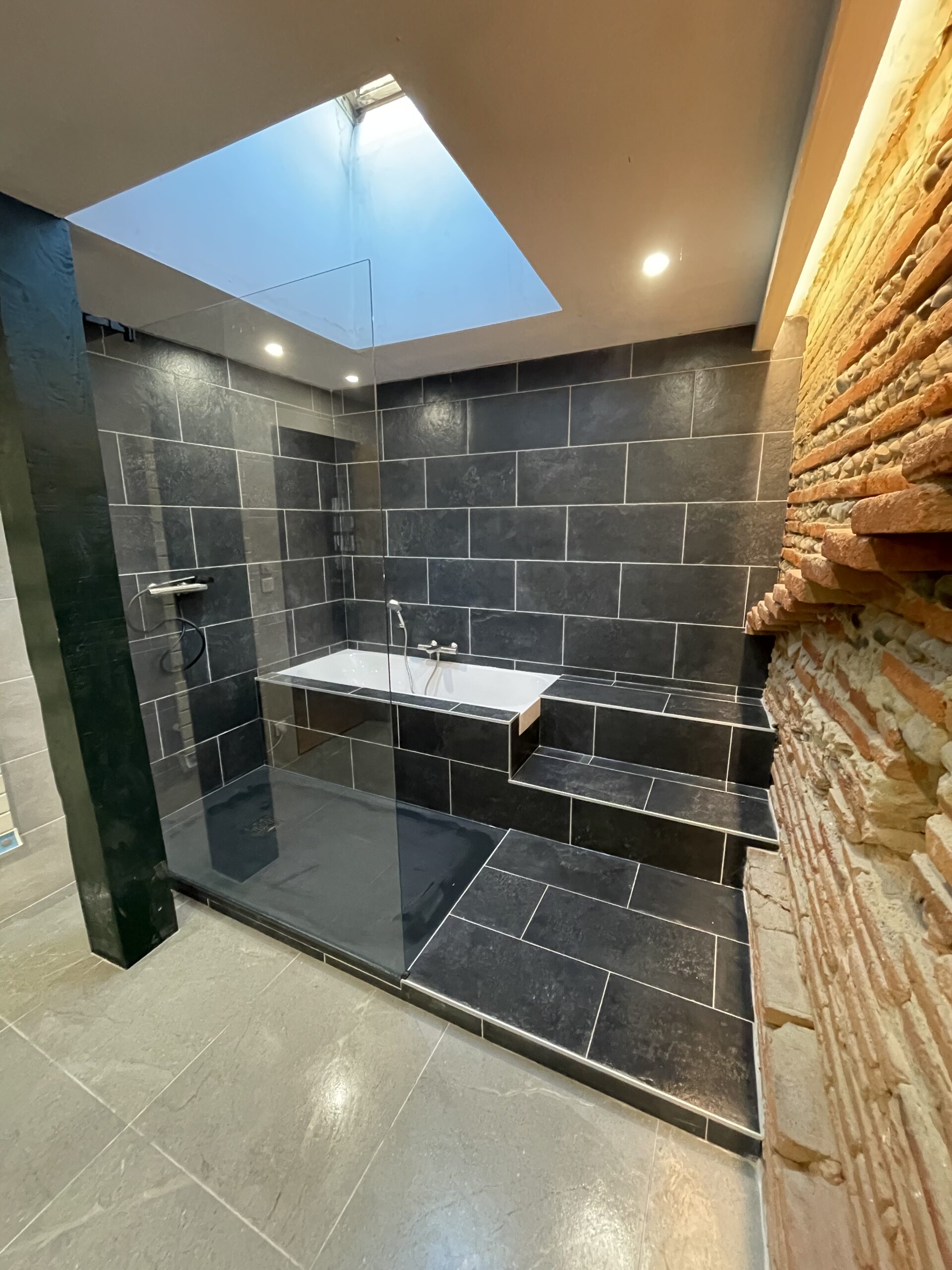Image rénovation de salle de bain - Salle de bain – Cornebarieu