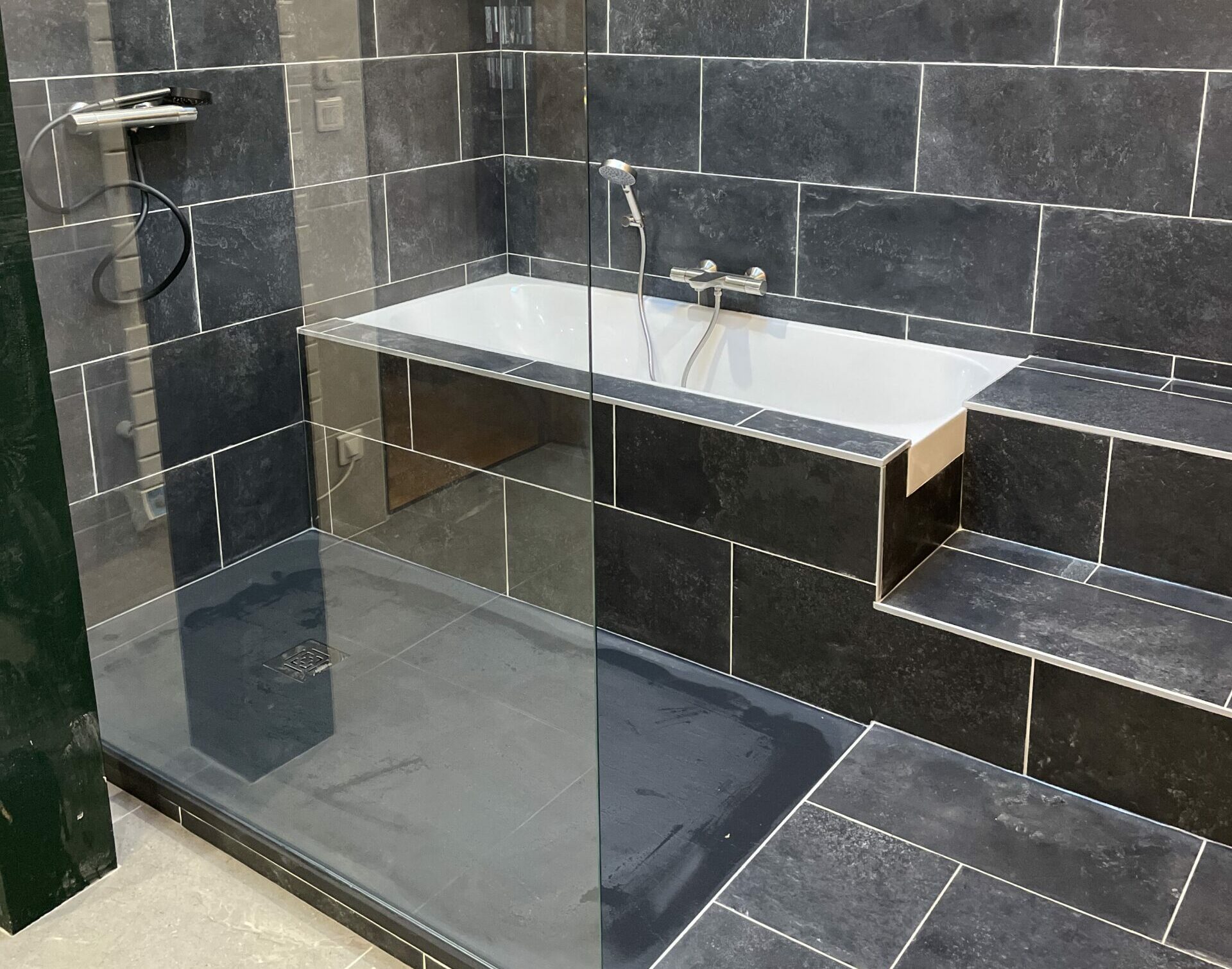 Image rénovation de salle de bain - Salle de bain – Cornebarieu