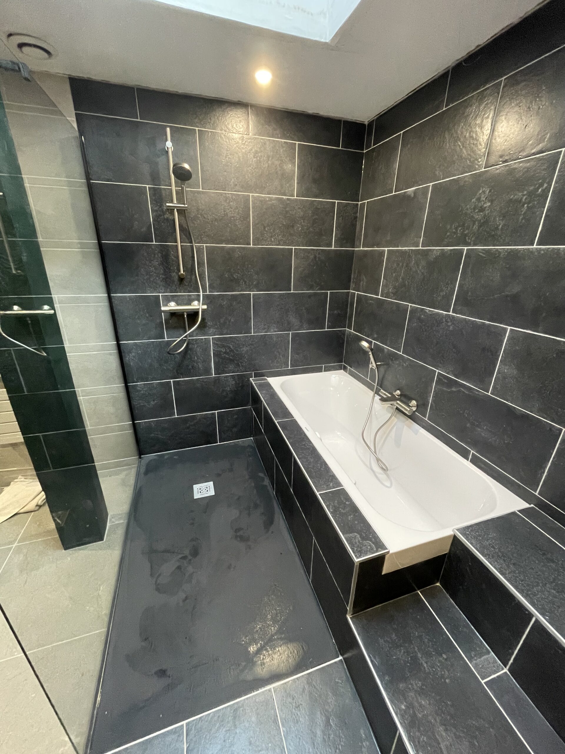 Image rénovation de salle de bain - Salle de bain – Cornebarieu