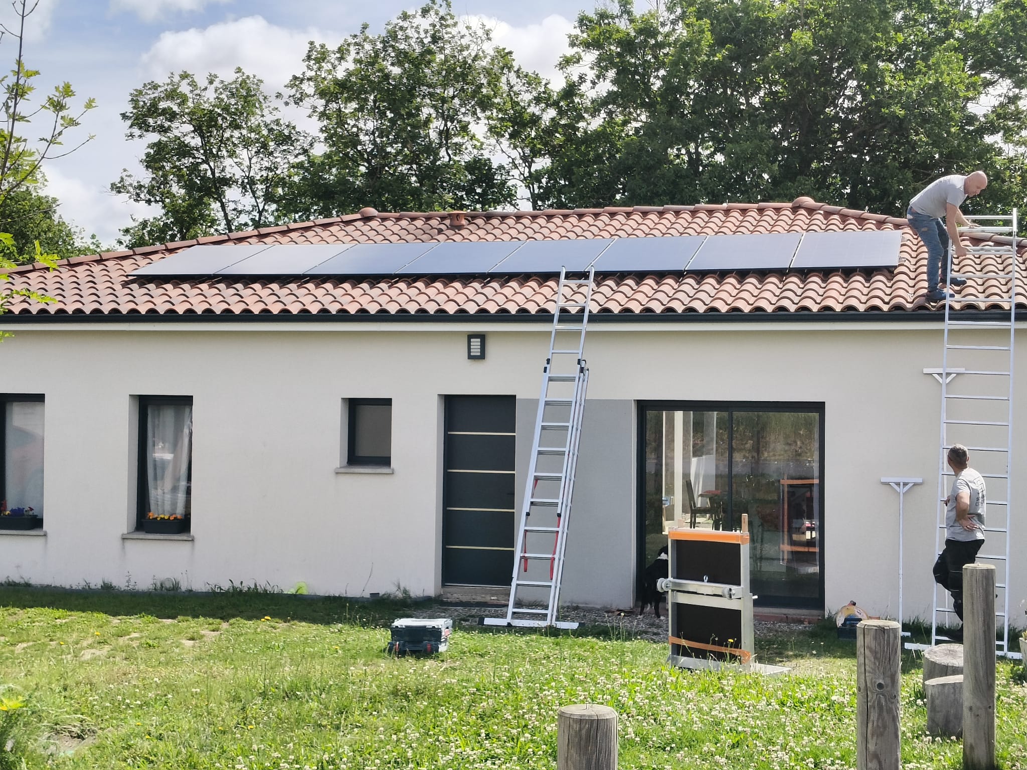 panneau solaire occitanie - Installation panneaux solaires et batterie virtuelle à Miremont - Image galerie 17