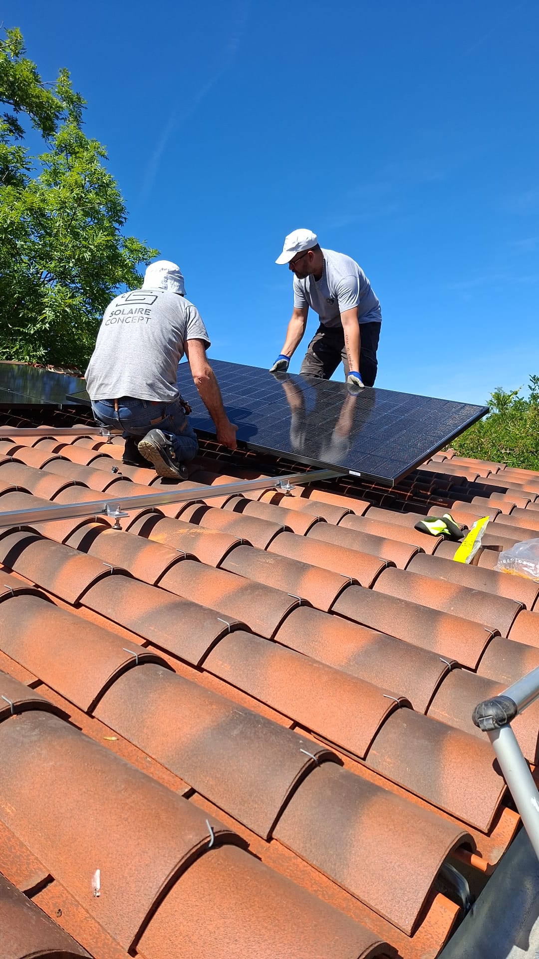 panneau solaire occitanie - Installation solaire avec batterie physique à Limogne-en-Quercy - Image galerie 3